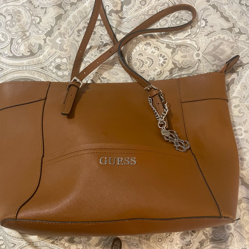 A GUESS set!! Delaney Handbag with matching Wallet, color Cognac